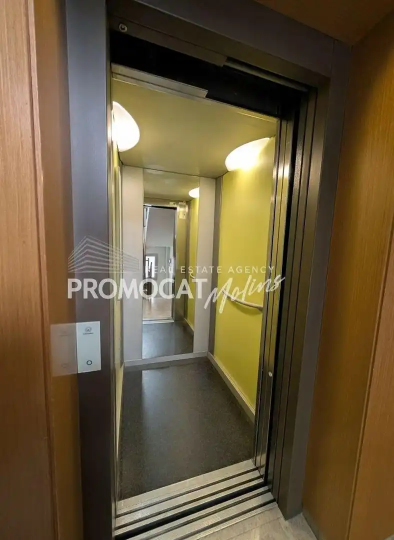 Flat for sale in Molins de Rei  with Parquet flooring