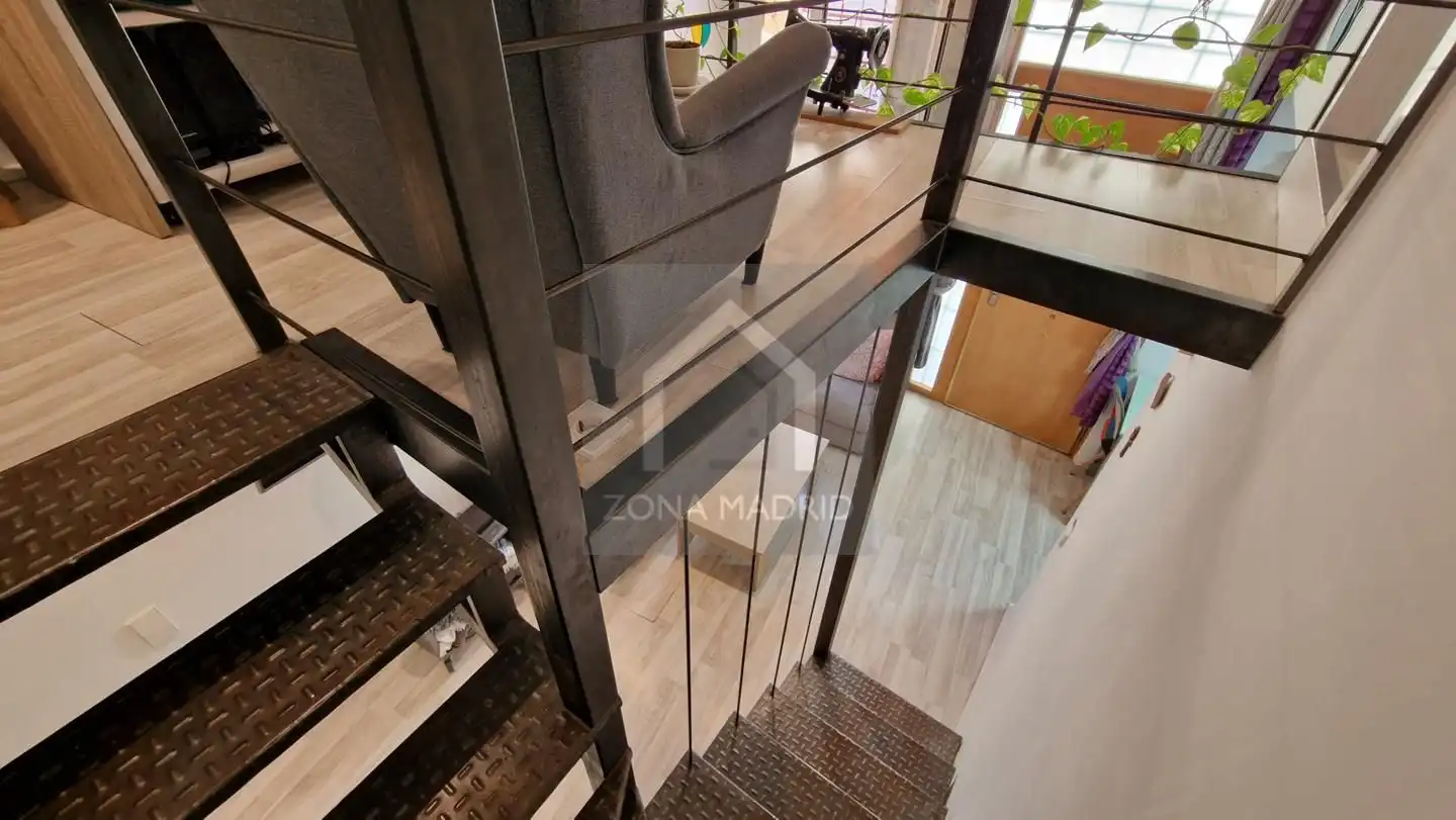 Piso en venta en Madrid con Aire acondicionado, Terraza y Amueblado