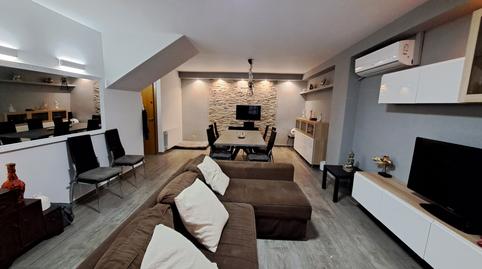 Foto 3 de Casa adosada en venda a Carrer del Pintor Joan Carles Panyó, Els Molins, Barcelona