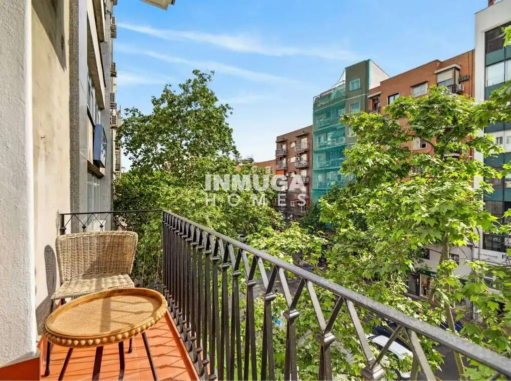 Vista exterior de Piso en venta en Madrid con Aire acondicionado, Calefacción y Terraza