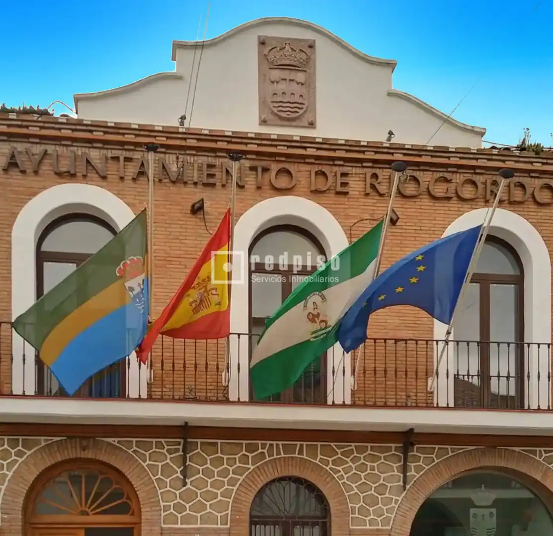Vista exterior de Casa o xalet en venda en Riogordo amb Calefacció, Terrassa i Traster