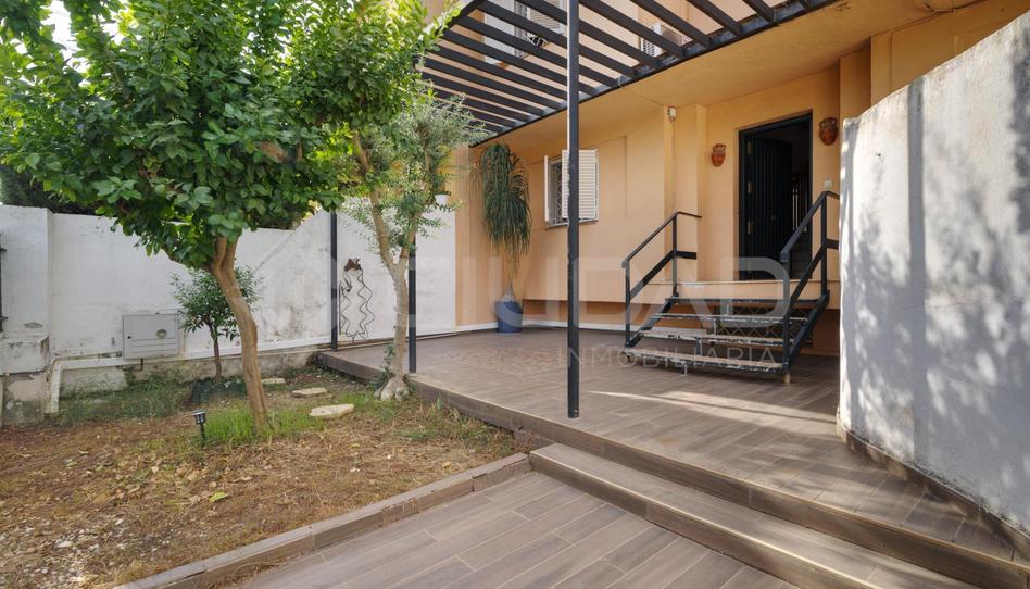 Foto 1 de Casa adosada en venda a Barrio Alto, Sevilla