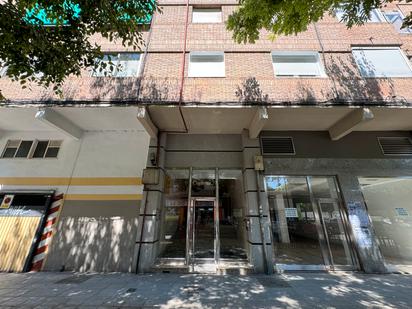 Außenansicht von Wohnung zum verkauf in Valladolid Capital mit Balkon