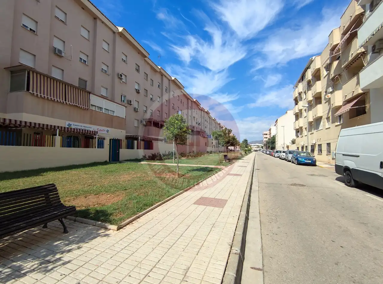 Parking de Piso en venta en Vélez-Málaga con Aire acondicionado y Terraza
