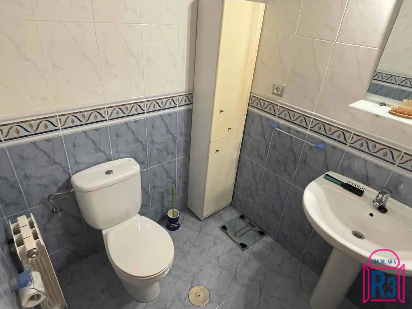 Bathroom of Flat for rent in Villaquilambre  with Heating, Terrace and Furnished