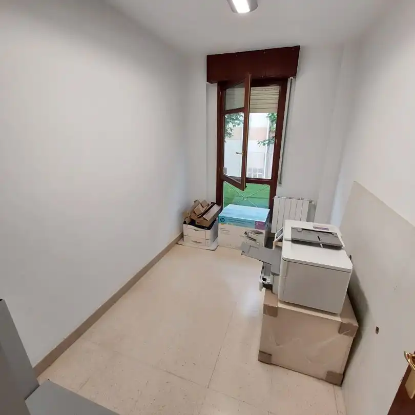 Büro zum Verkauf in Abadiño  mit Heizung und Möbliert
