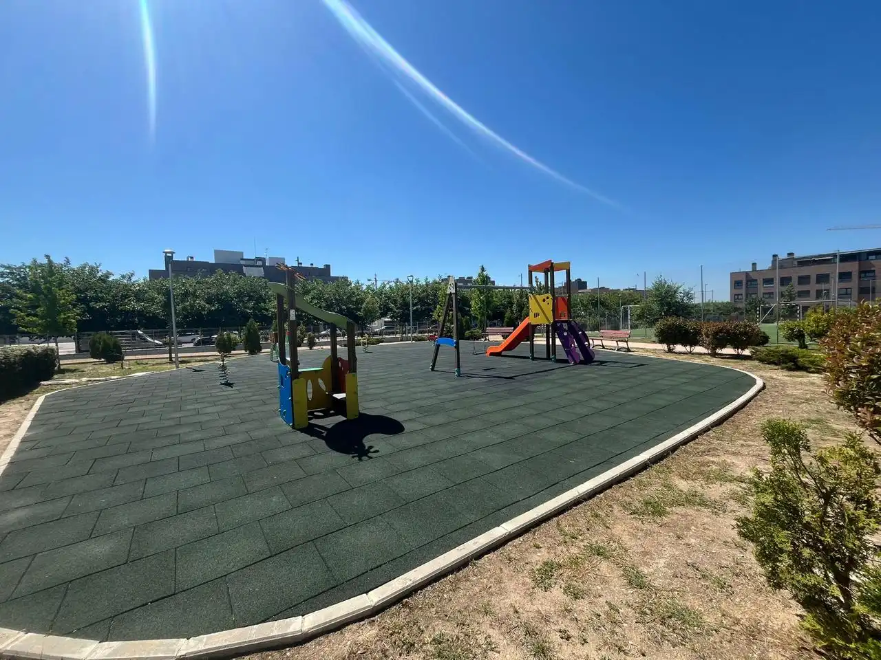 Parking de Planta baja en venta en Villalbilla con Calefacción, Jardín privado y Terraza