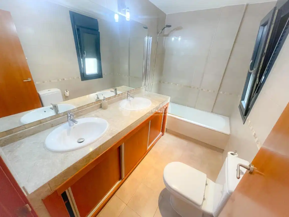 Bathroom of Flat for sale in Guadarrama  with Heating, Storage room and Balcony