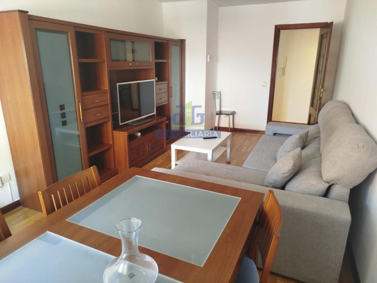 Living room of Flat for sale in Villaquilambre  with Heating, Parquet flooring and Terrace