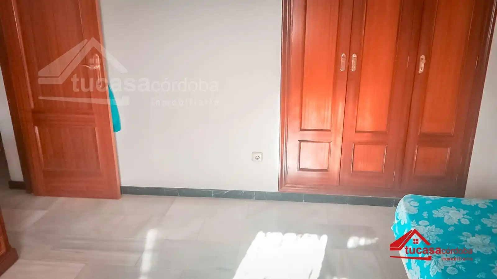 Dormitori de Casa o xalet en venda en Córdoba amb Aire condicionat, Traster i Moblat