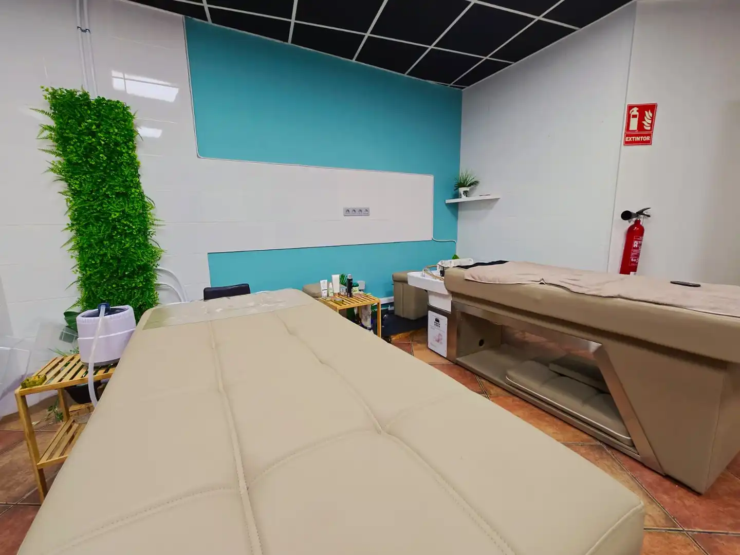 Business premises for transfer in Carrer de Ramon J. Sender, imagen 20