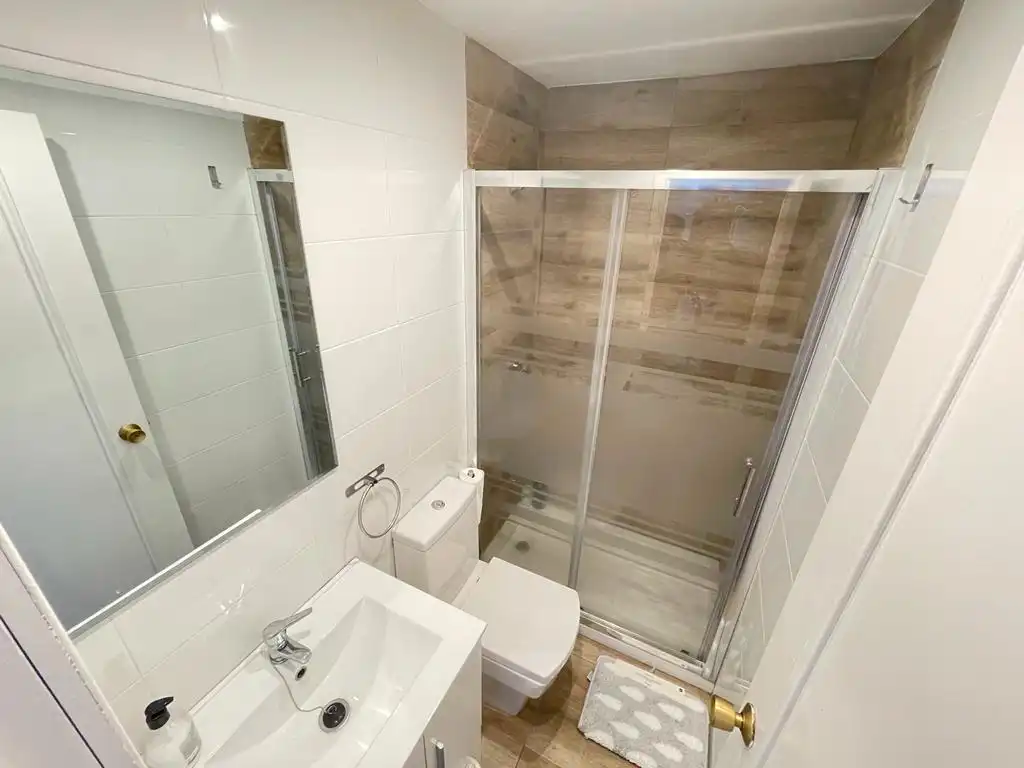 Bathroom of Apartments for rent in Fuengirola  with Air Conditioner, Heating and Private garden
