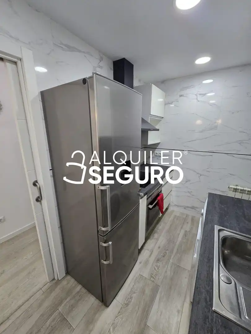 Cocina de Piso de alquiler en Torrejón de Ardoz con Calefacción y Terraza