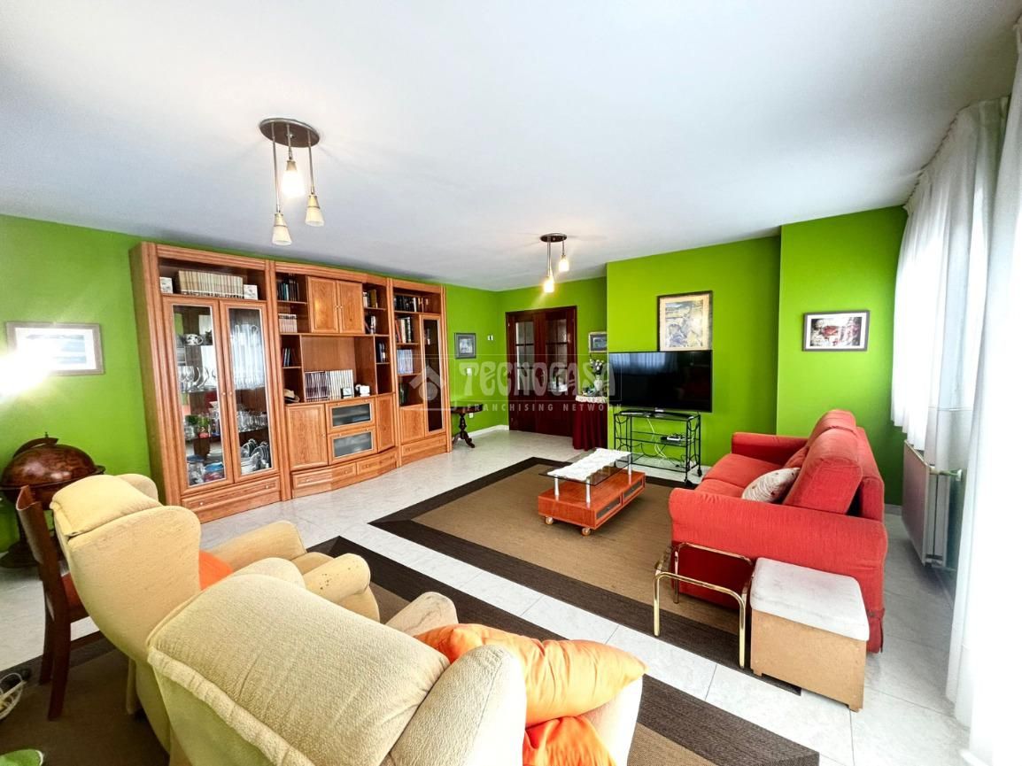 Sala de estar de Piso en venta en Camargo con Calefacción