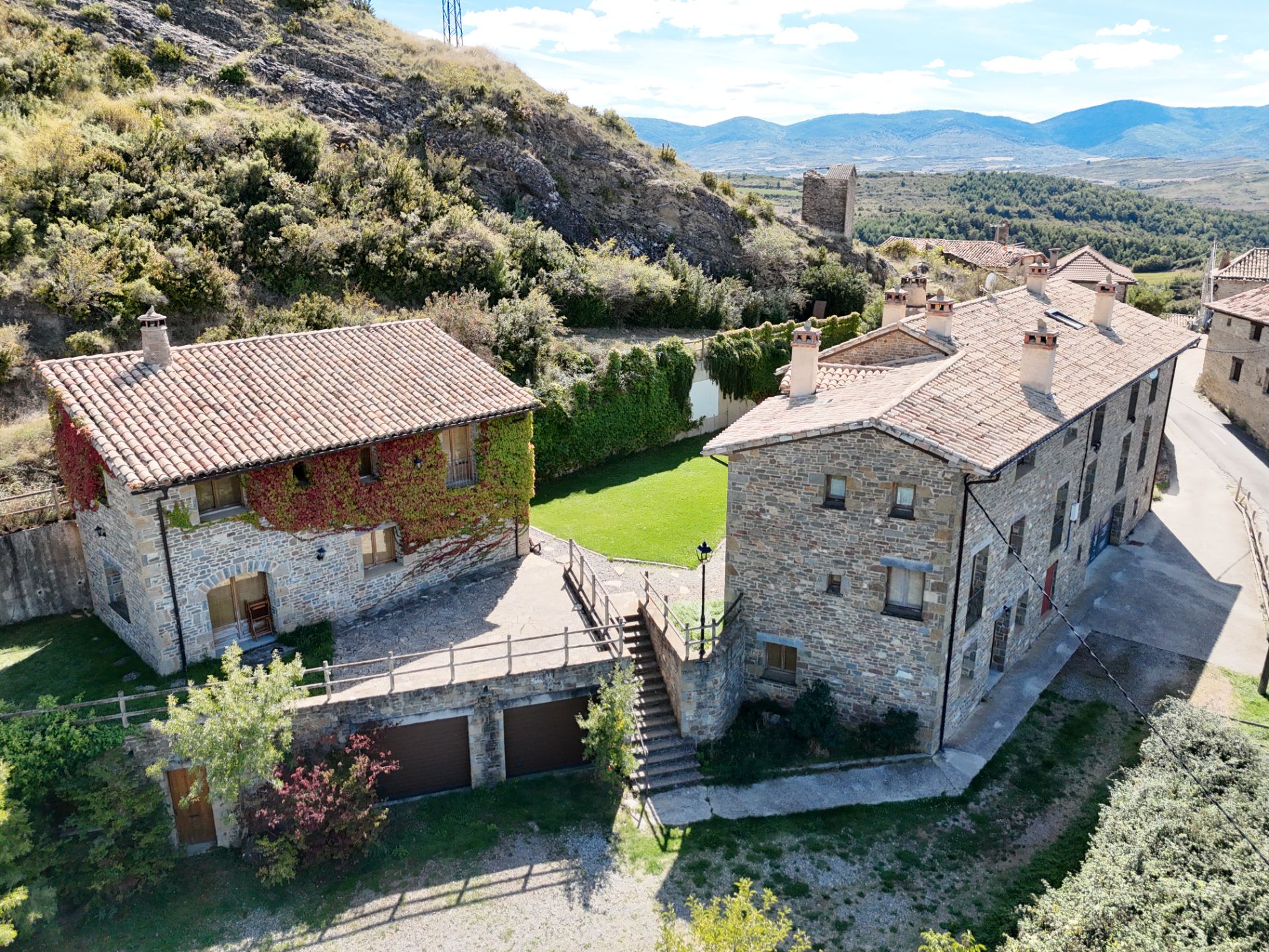 Flat for sale in Calle Única Arres, Bailo