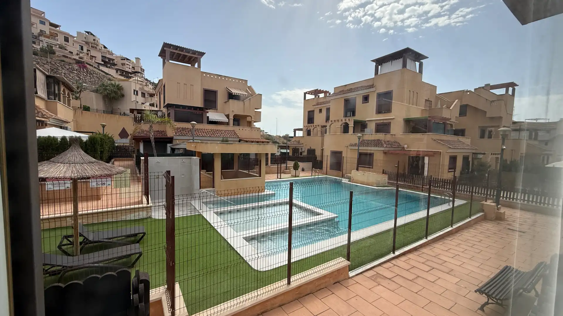 Casa con terraza en venta en Los Collados-Los Geraneos