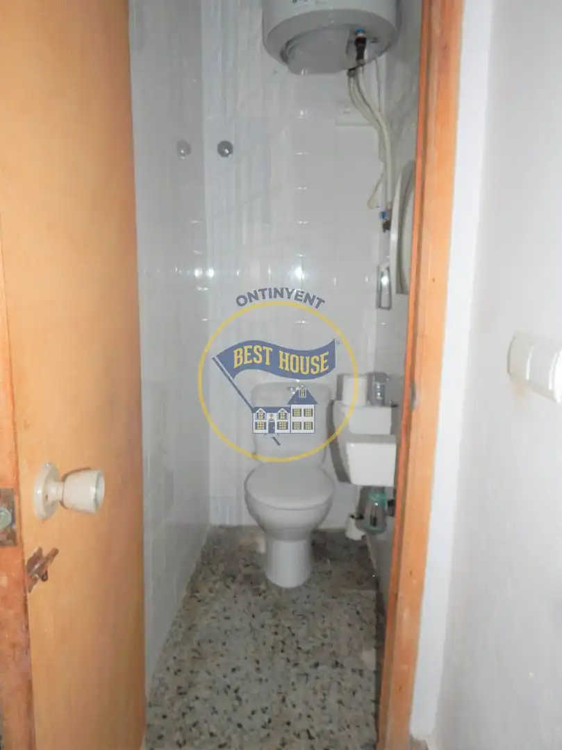 Baño de Local de alquiler en L'Olleria