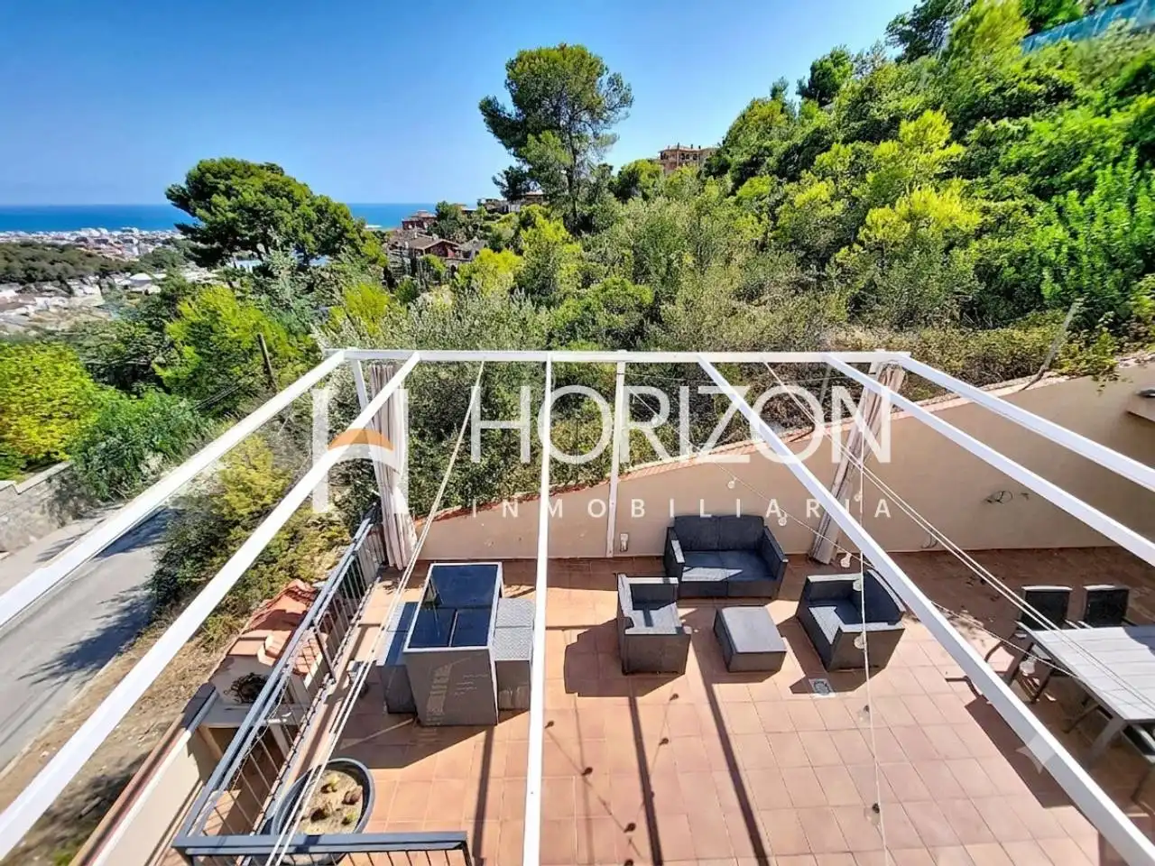 Casa aparellada amb piscina en venda a Avenida Inglaterra, imagen 14