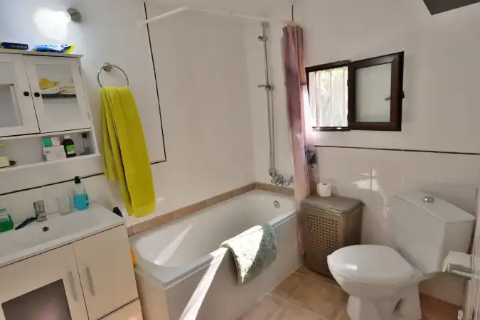 Badezimmer von Grundstücke zum Verkauf in Cortes de la Frontera