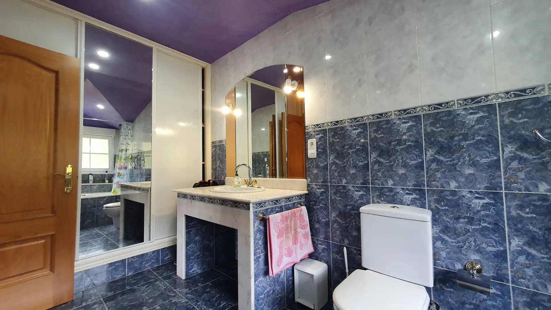 Baño de Casa o chalet en venta en Vega de Espinareda con Calefacción, Jardín privado y Terraza