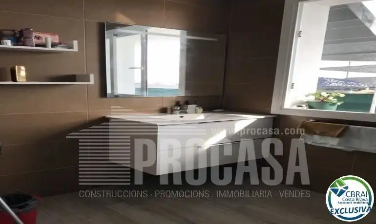 Bany de Casa o xalet en venda en Roses amb Aire condicionat, Calefacció i Terrassa