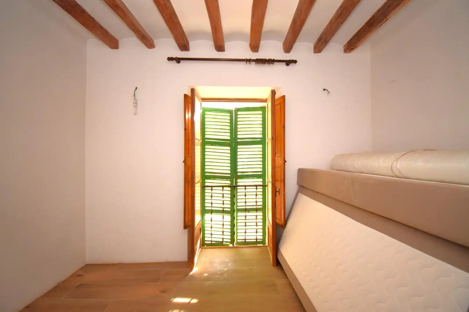 Dormitori de Casa o xalet en venda en Muro amb Aire condicionat, Calefacció i Jardí privat