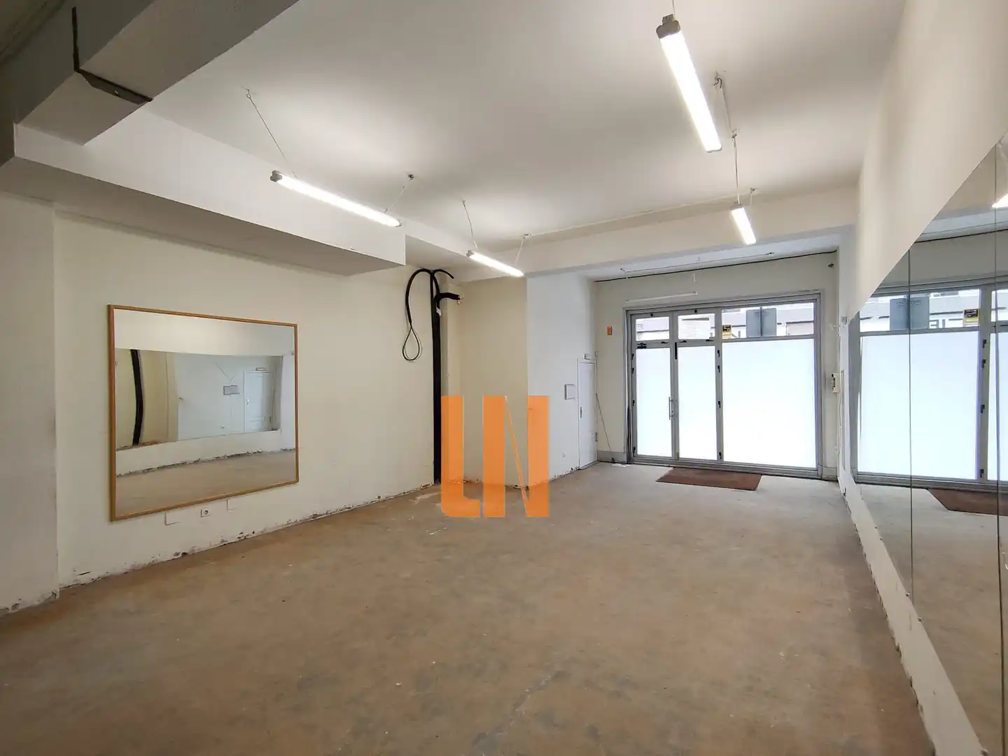 Local en venta en Centro - Juan Flórez - Plaza Pontevedra