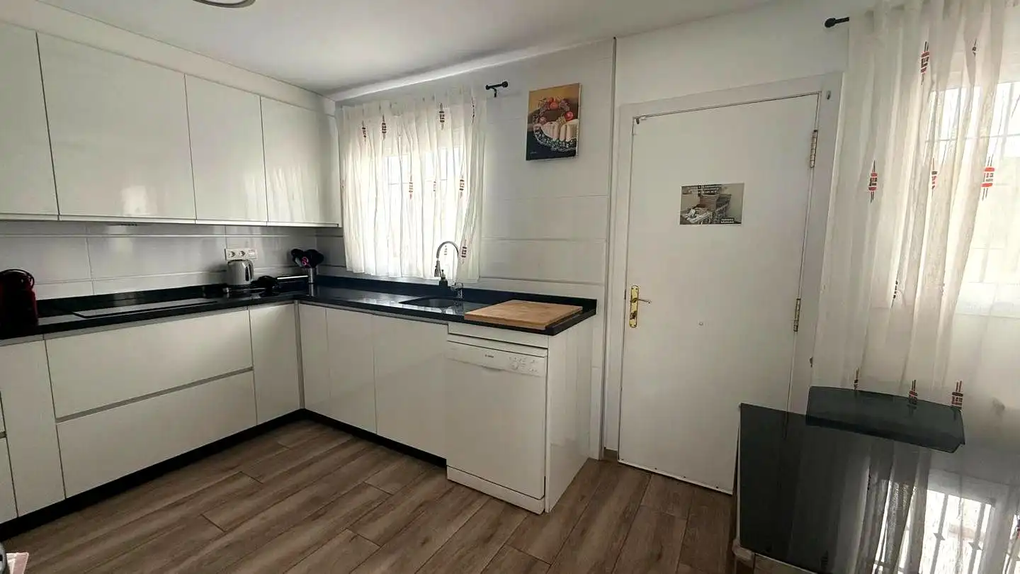 Cocina de Casa adosada en venta en Málaga con Aire acondicionado y Piscina comunitaria
