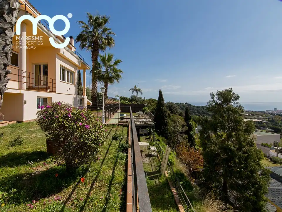Jardín de Casa o chalet en venta en Tiana con Aire acondicionado, Calefacción y Jardín privado
