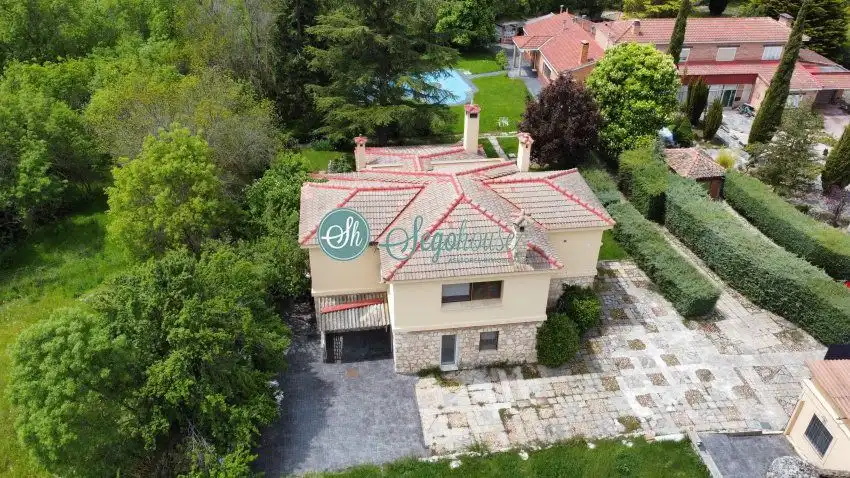Exterior view of Houses for sale in Segovia  with Heating