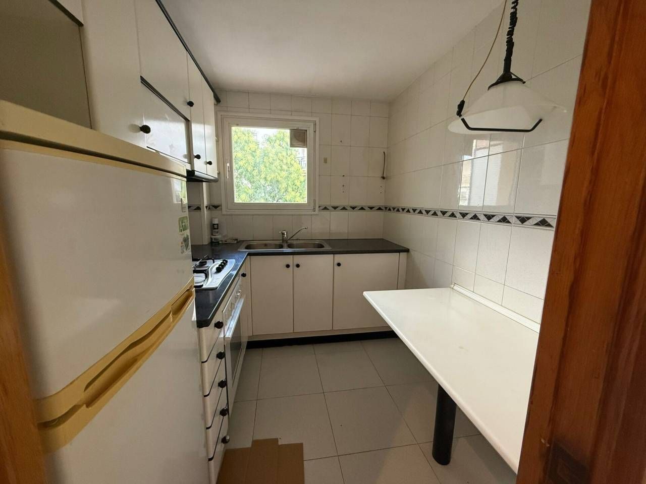 Kitchen of Flat for sale in Girona Capital  with Heating, Furnished and Balcony
