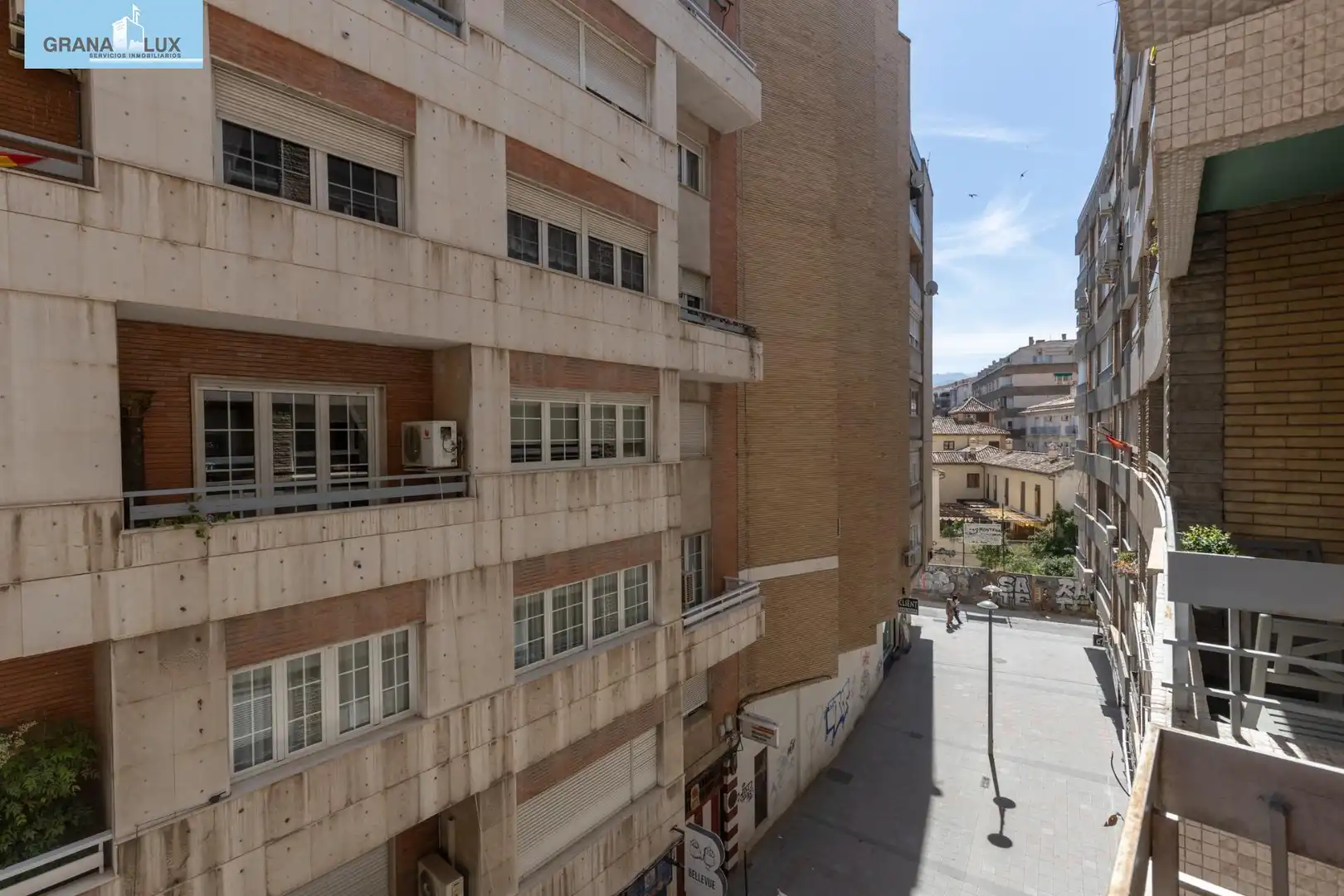 Vista exterior de Pis en venda en Granada