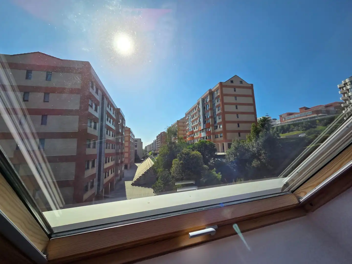 Außenansicht von Dachboden zur Miete in Santander mit Heizung, Privatgarten und Parkett