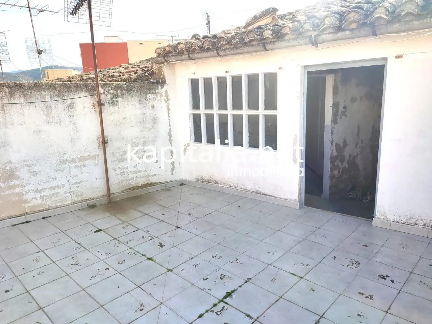 Vista exterior de Edificio en venta en Ontinyent