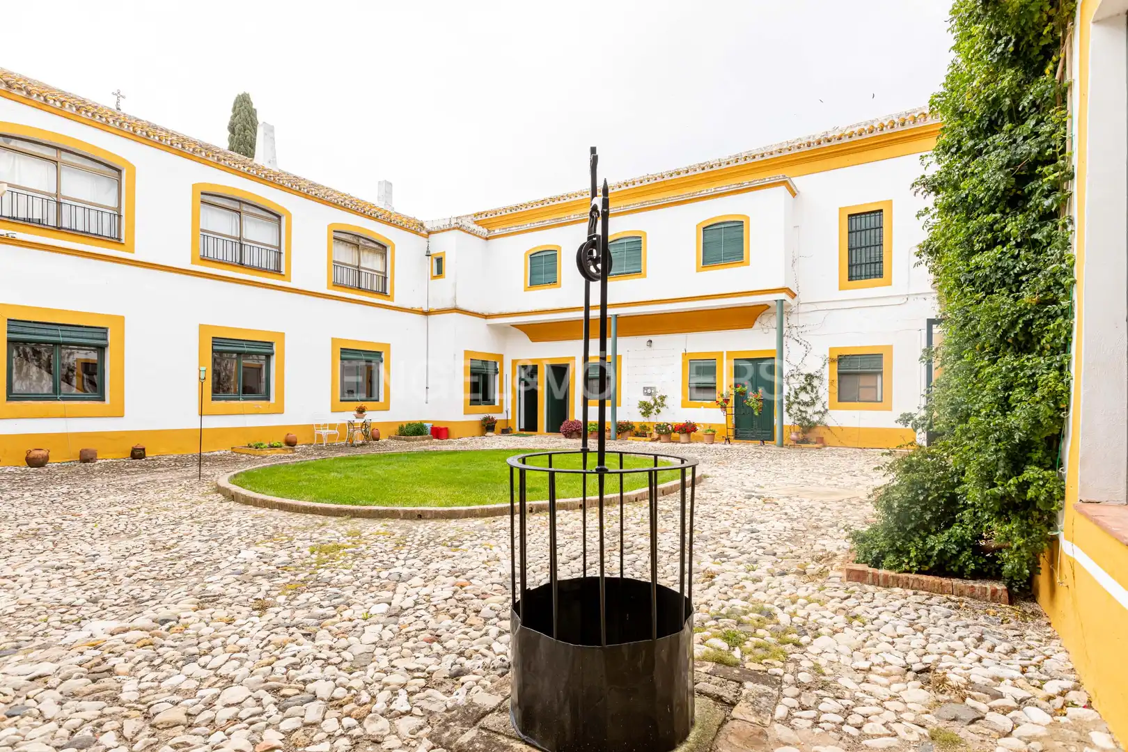 Vista exterior de Casa o chalet en venta en La Puebla de Cazalla con Calefacción, Jardín privado y Terraza