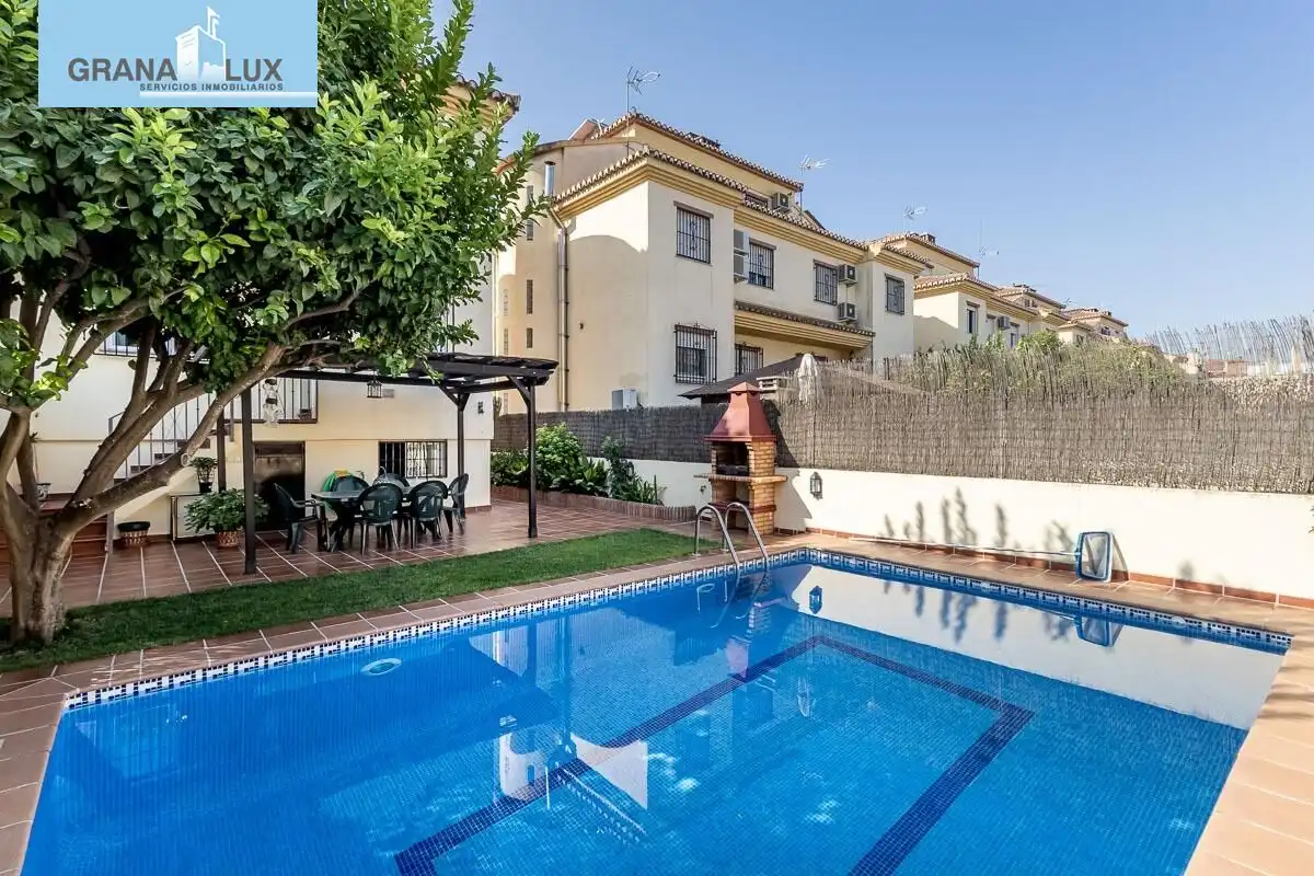 Home with pool for sale in Calle CARLOS CANO (HI), imagen 2