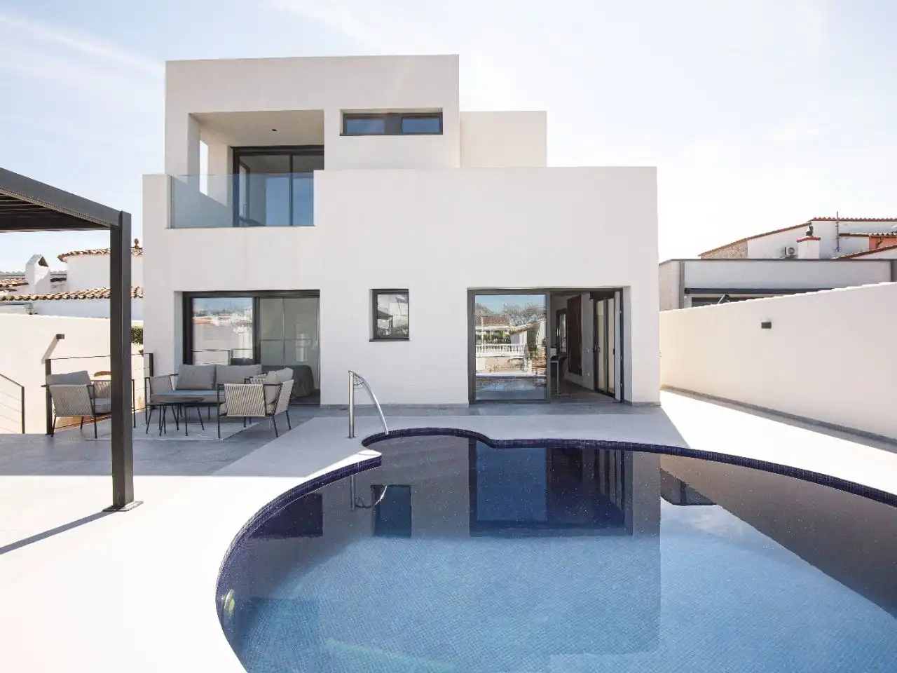Haus mit Pool zum Verkauf in alberes 208A