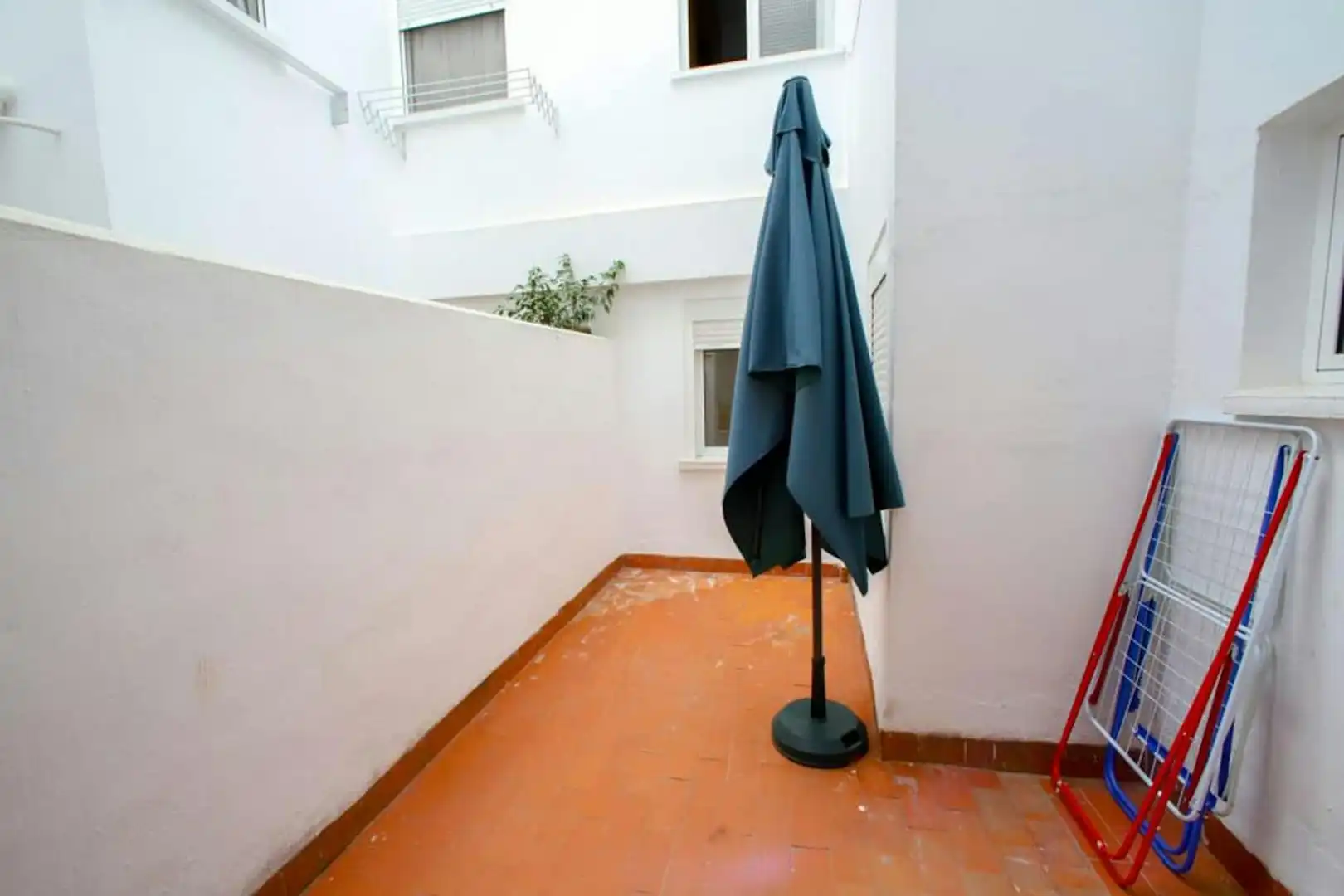 Terrasse von Wohnung zur untervermieten in Valencia mit Klimaanlage, Heizung und Möbliert
