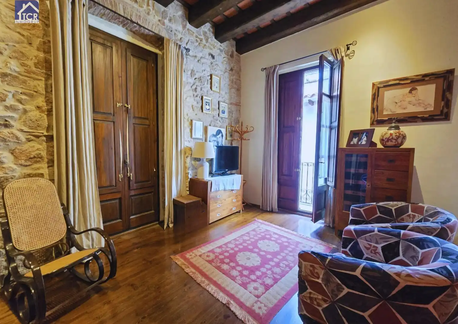 Sala d'estar de Casa o xalet en venda en Sant Feliu de Guíxols amb Calefacció, Jardí privat i Terrassa