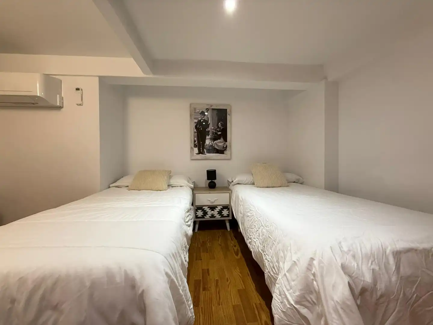 Habitación de Piso en venta en Valencia con Aire acondicionado, Terraza y Amueblado