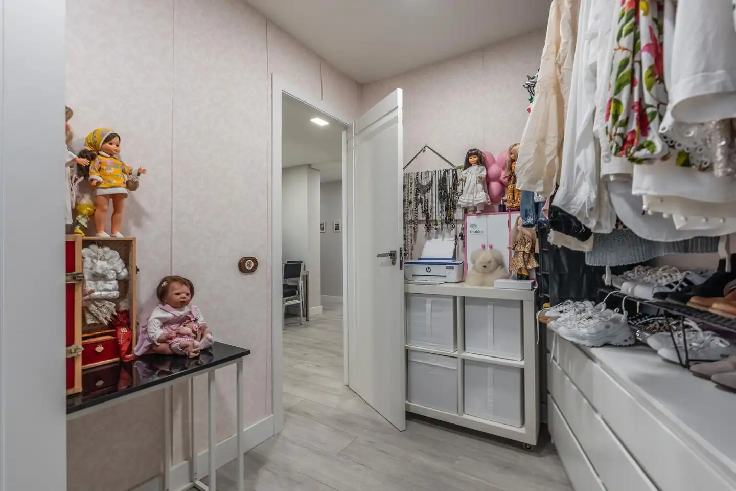 Bedroom of Flat for rent in Madrid  with Air Conditioner, Terrace and Furnished