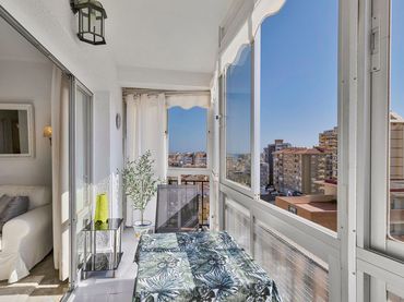 Appartement compact avec ascenseur à vendre à Playa de los Boliches