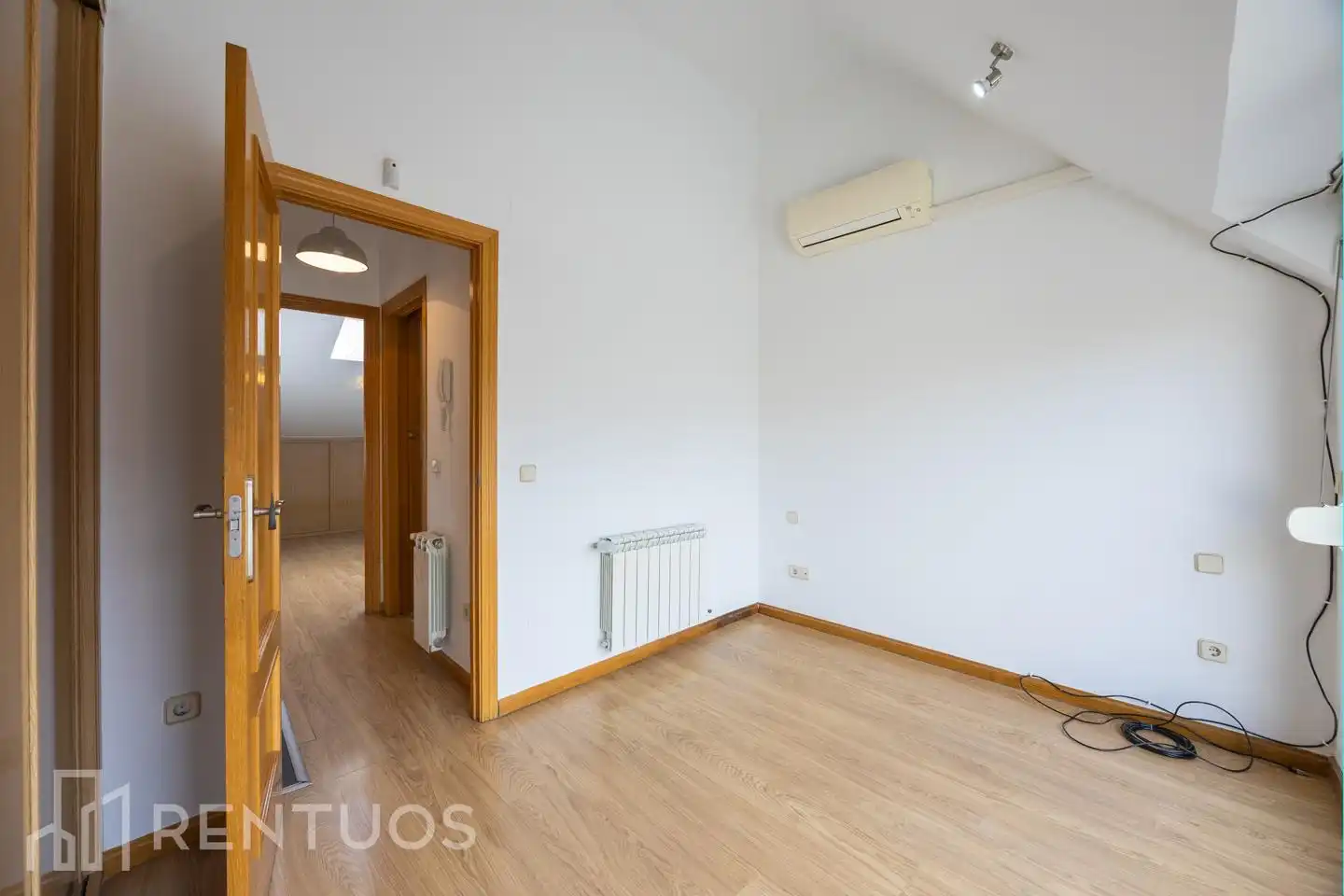 Habitación de Dúplex de alquiler en Madrid con Aire acondicionado, Calefacción y Terraza