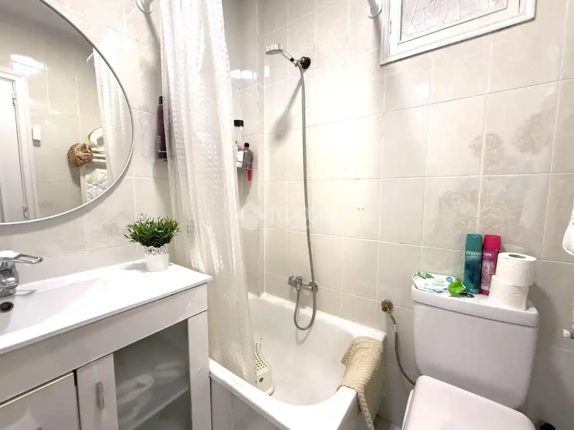 Baño de Piso en venta en Madrid con Calefacción