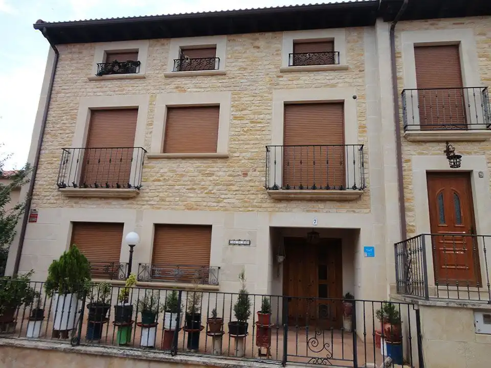 Haus mit Garten zum Verkauf in Santo Domingo de Silos