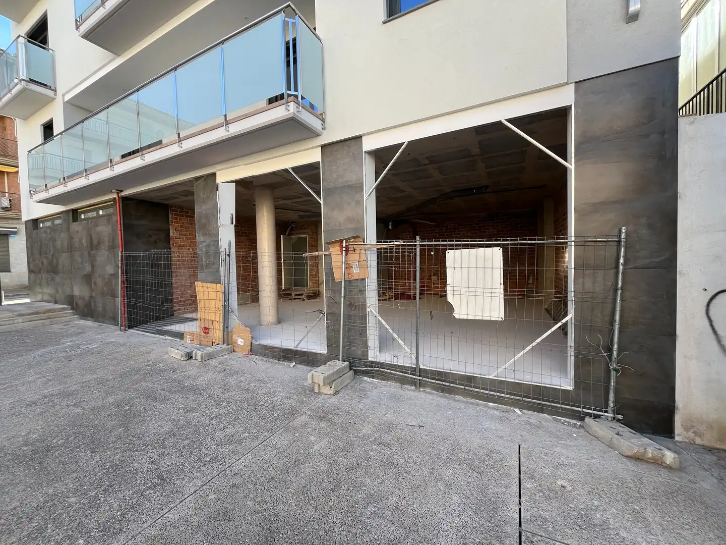 Exterior view of Commercial properties for rent in Roses