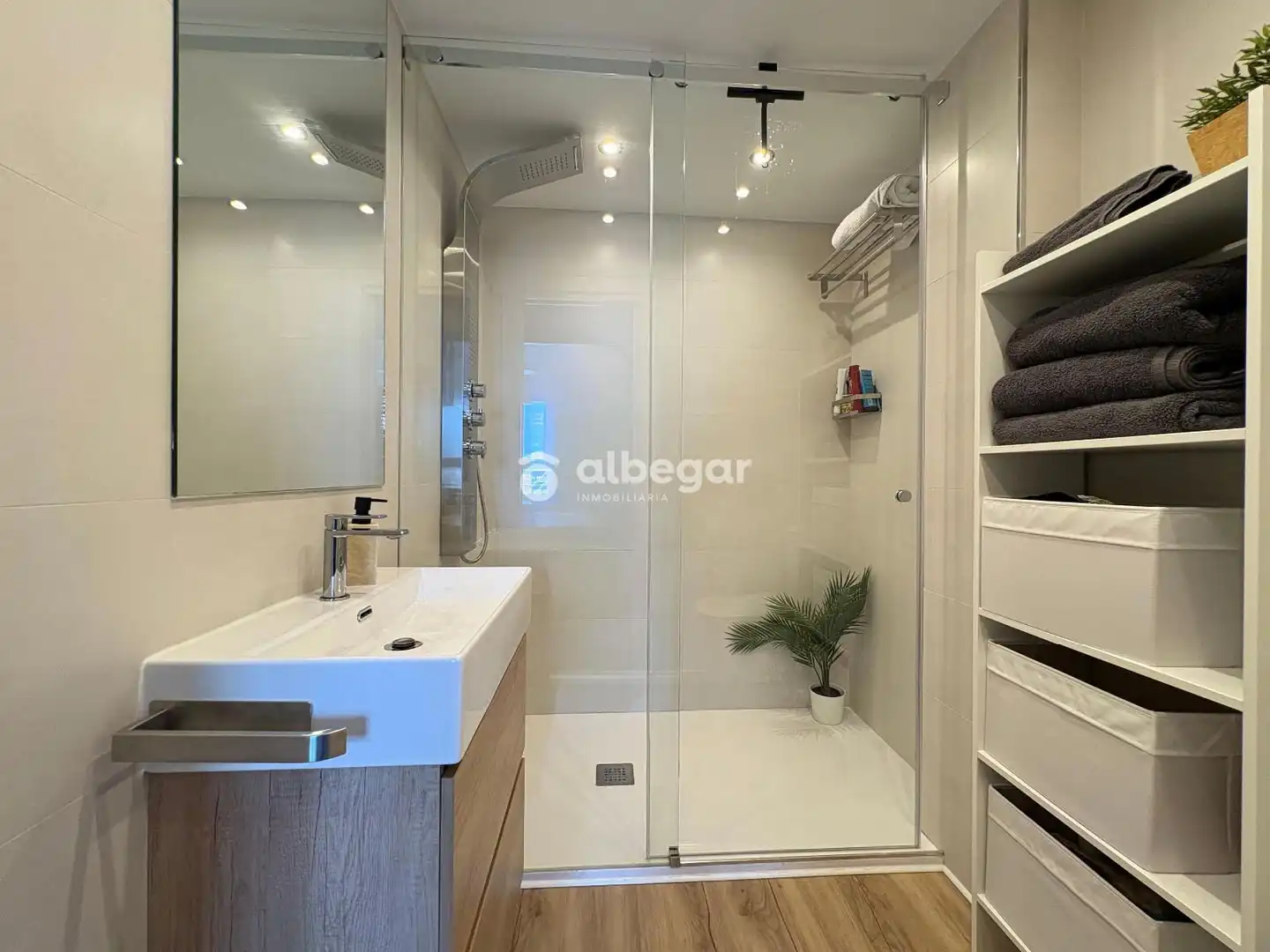 Penthouse with pool for sale in Rafael Lapesa Melgar, imagen 35