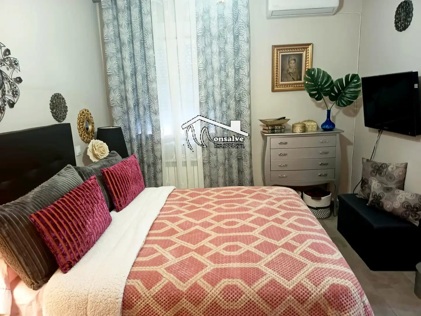 Habitación de Casa adosada en venta en Yeles con Aire acondicionado, Calefacción y Jardín privado