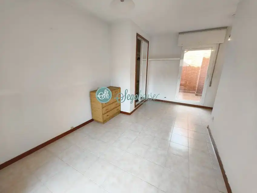 Piso en venta en Segovia con Calefacción y Terraza