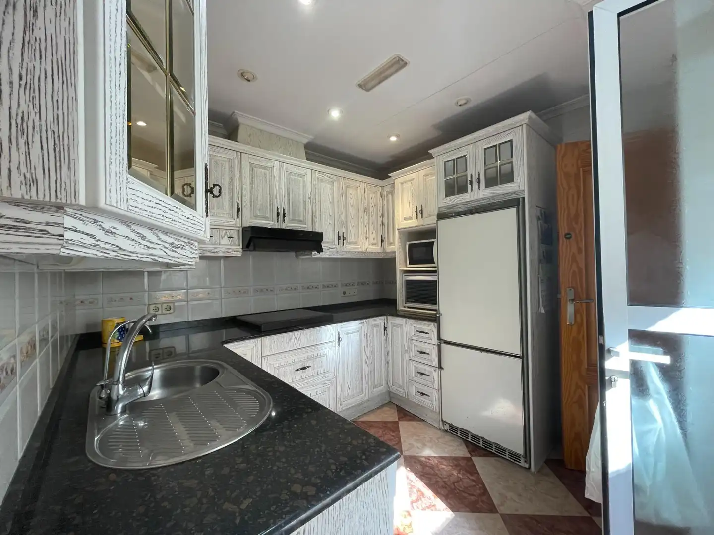 Cocina de Casa o chalet en venta en San Miguel de Salinas con Aire acondicionado, Terraza y Amueblado